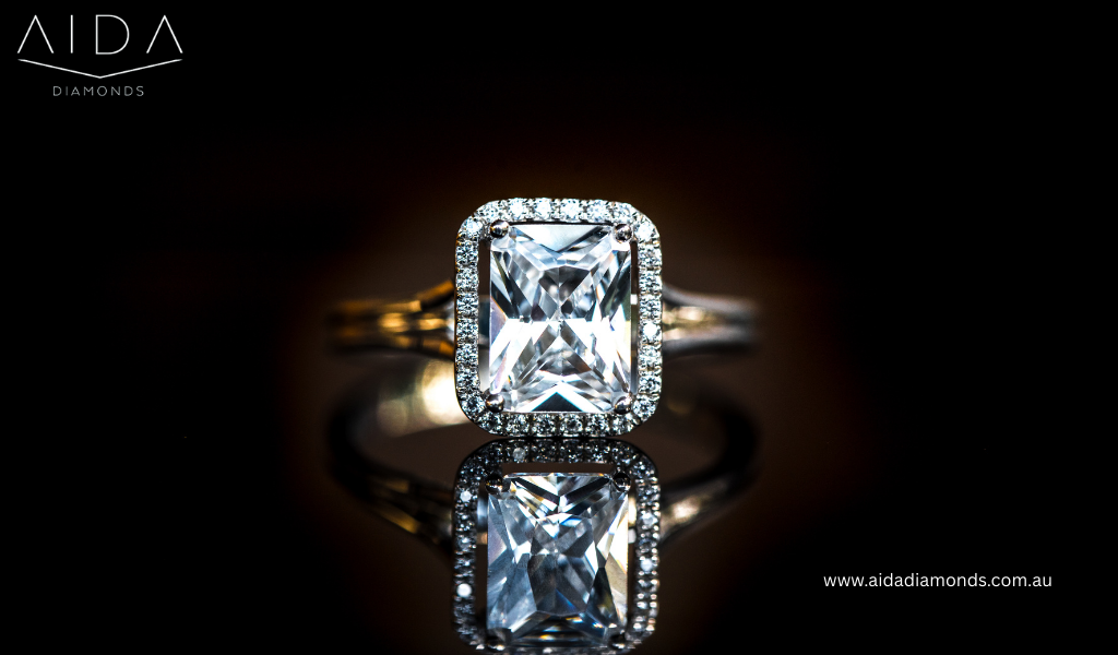 Why Do Australia's Engagement Rings The Most Favored Choice is Halo Diamond?