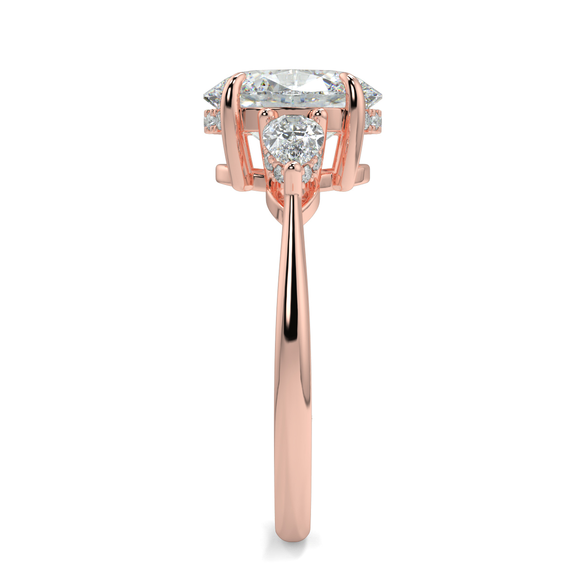 Sera Oval Moissanite