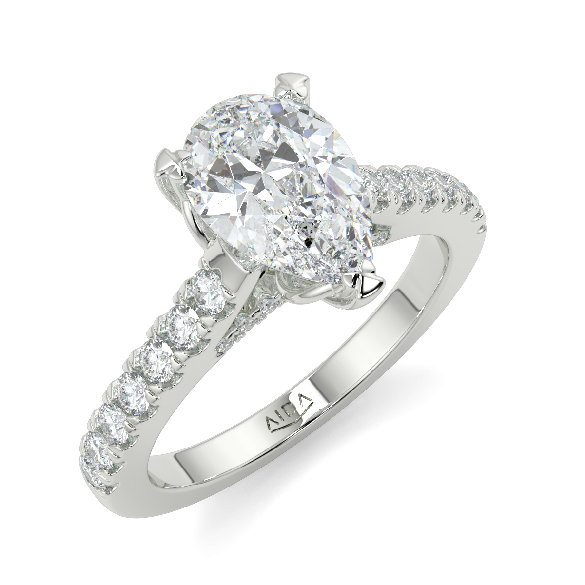 Arrakis Pear Moissanite